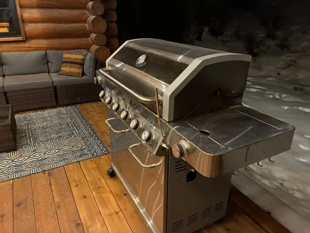 Outdoor grill