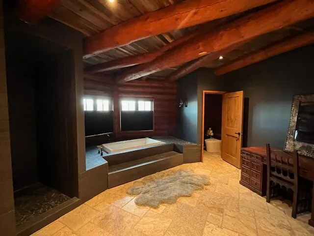 Bedroom 1 ensuite bathroom