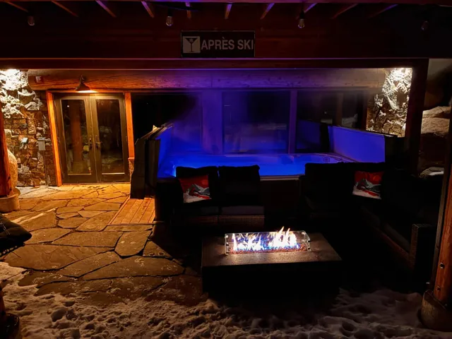 Hot tub on the terrace