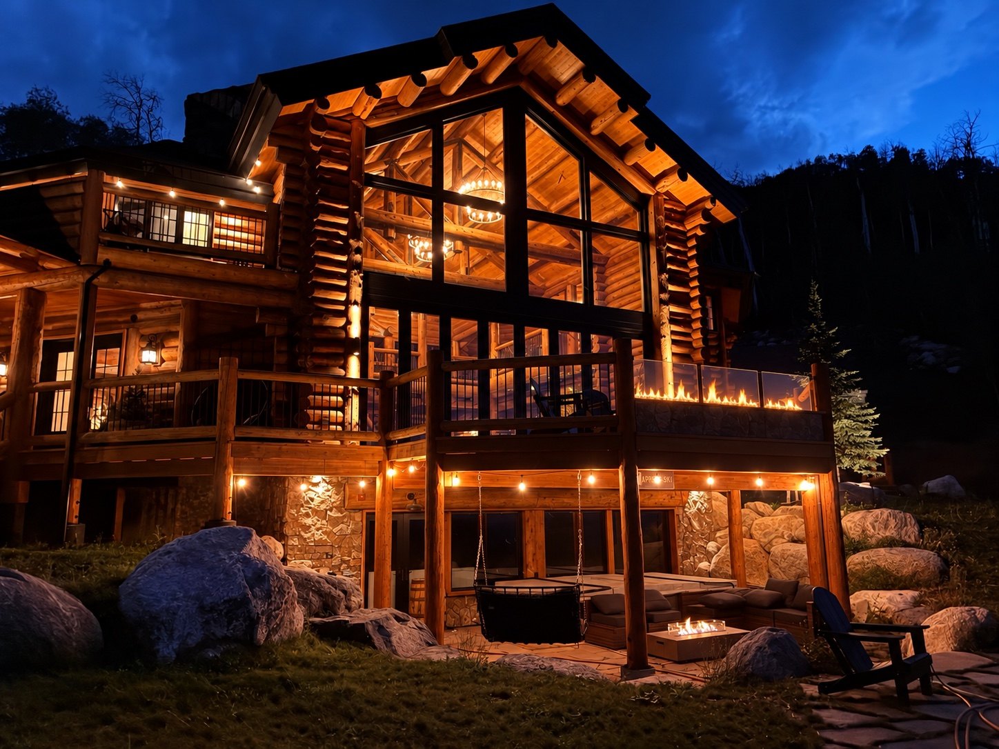 Skadi Gista lodge glowing at dusk